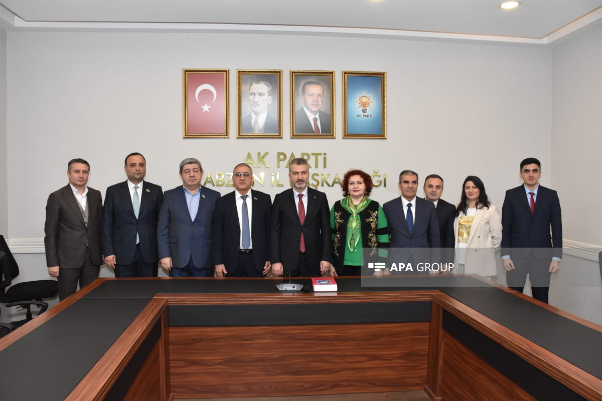 AK Parti və YAP nümayəndələri Trabzonda görüşüb - FOTOLENT 
