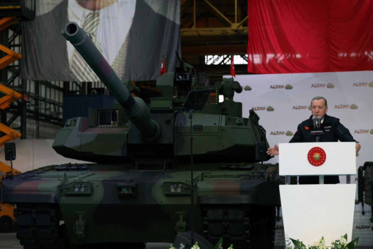 Türkiyənin ilk milli “Altay” tankları sınaq üçün silahlı qüvvələrə təhvil verilib