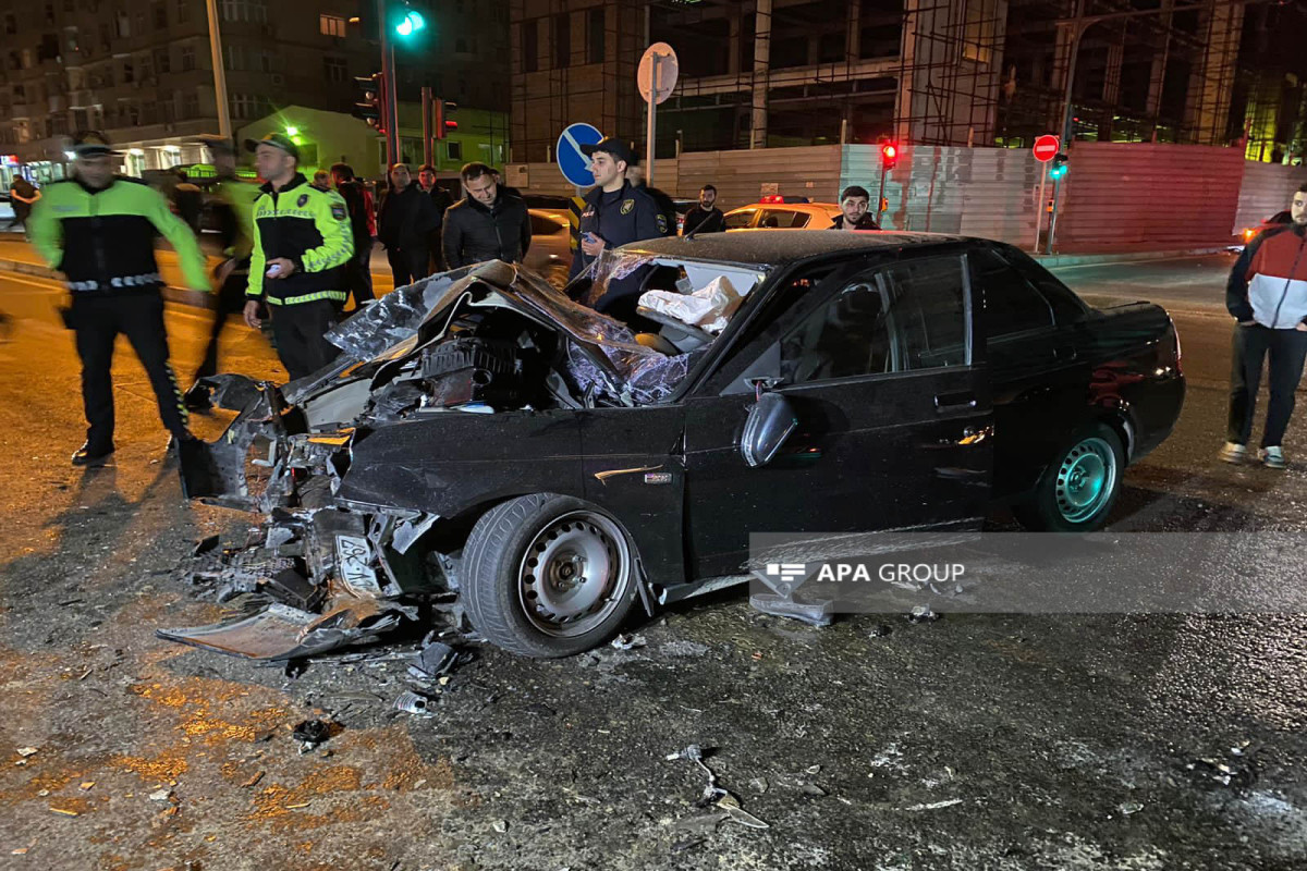 Bakıda “Lada Priora” yük avtomobilinə çırpılıb, ölən və yaralananlar var - FOTO  - YENİLƏNİB  - VİDEO 