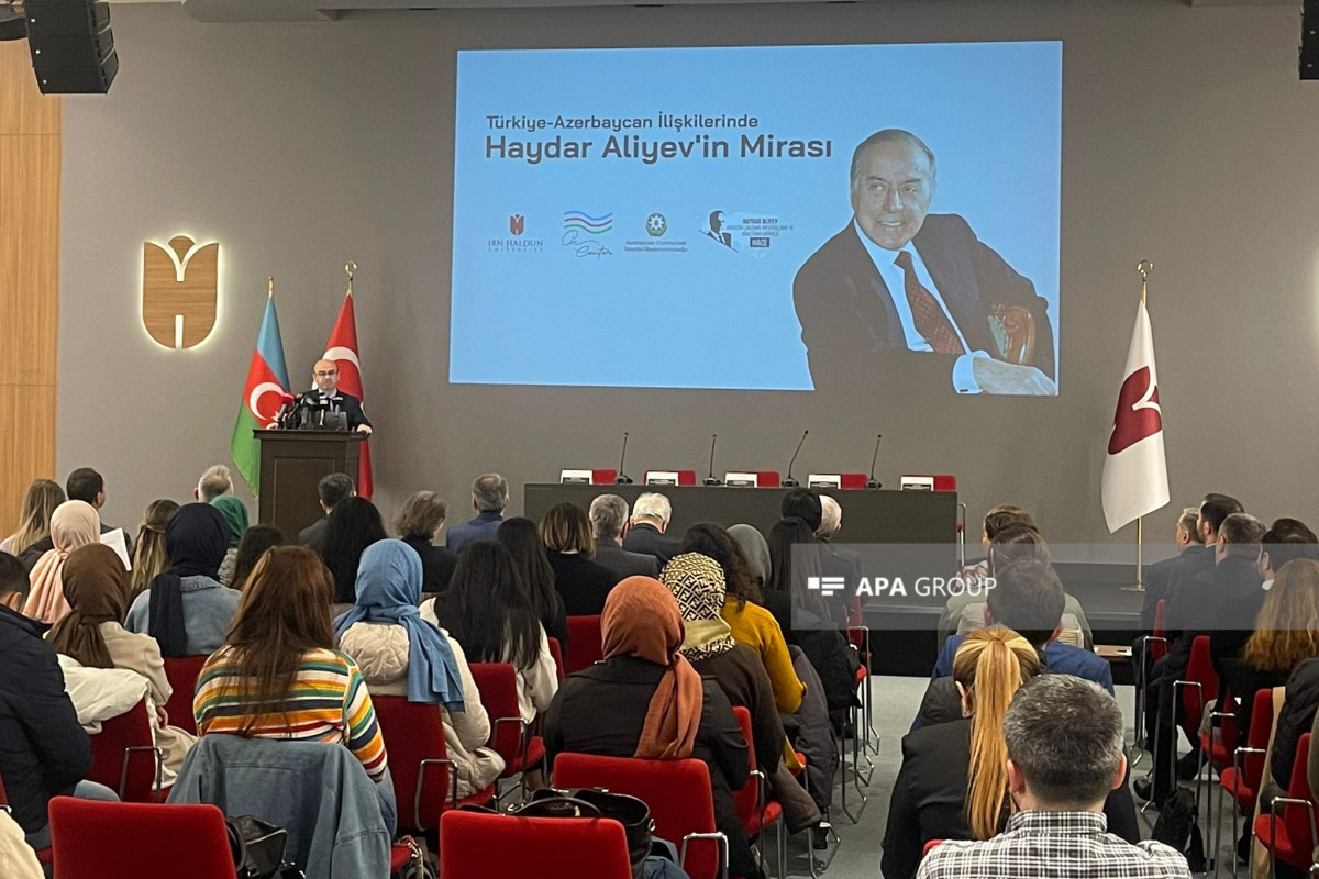 İstanbulda "Türkiyə-Azərbaycan əlaqələrində Heydər Əliyevin mirası" adlı konfrans keçirilib - FOTO 
