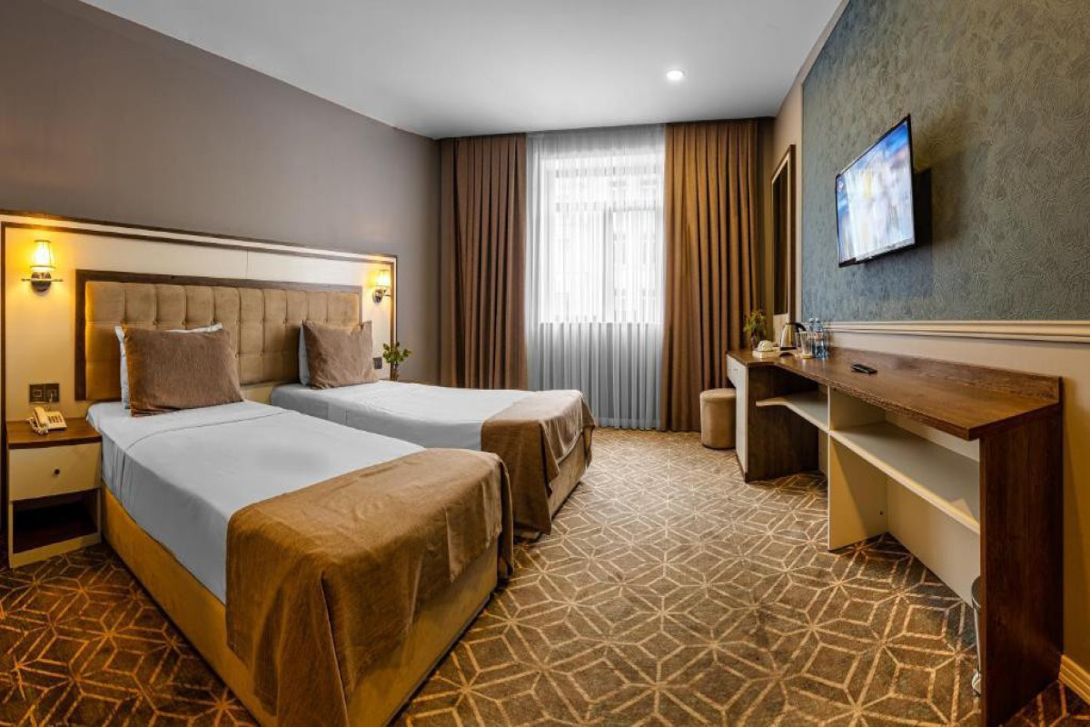 Hotel və mehmanxana tipli obyektlərdə gecələmələrin sayı artıb