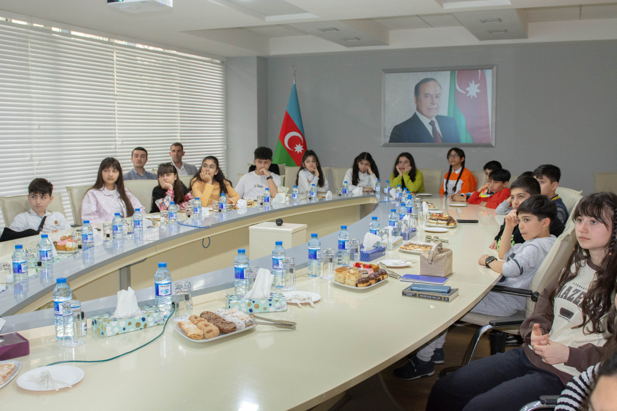 Azərkosmos şəhid və qazi övladları üçün təlim-tədris proqramına başlayıb