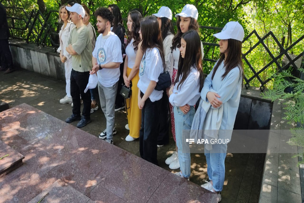 В Тбилиси почтили память основателей АДР-ФОТО 
