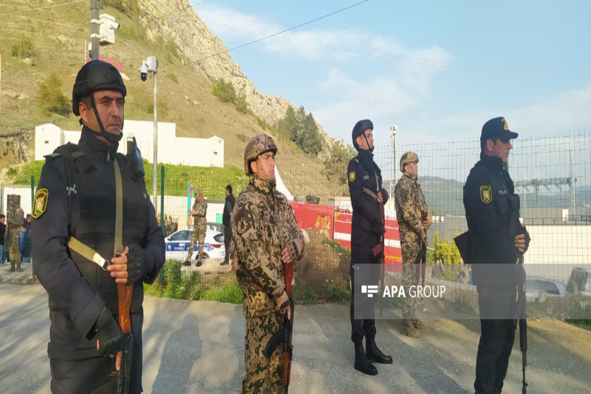 Azerbaijani eco-activists' protest action on Lachin-Khankandi road is temporarily suspended-PHOTO -UPDATED 