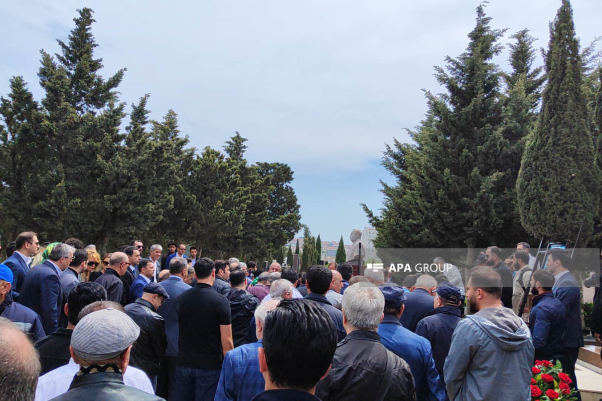 Народный артист Афтандил Исрафилов похоронен на II Аллее почетного захоронения