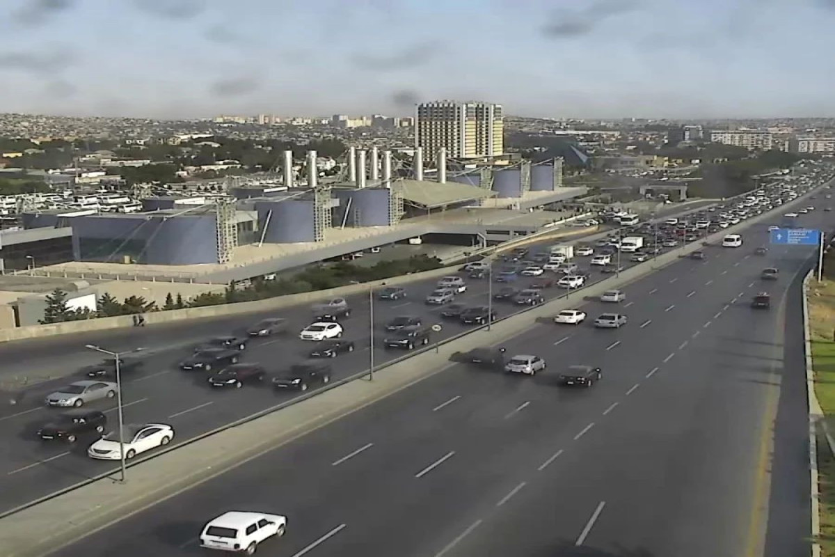 Bakıda sıxlıq olan yollar açıqlanıb - SİYAHI 