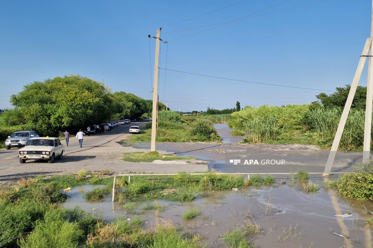 Bərdədə Yuxarı Qarabağ kanalının bəndi uçub, ətraf əraziləri su basıb - FOTO 