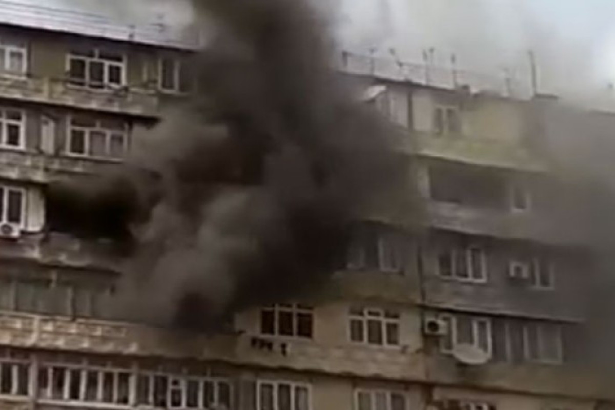 Bakıda doqquzmərtəbəli binada yanğın olub