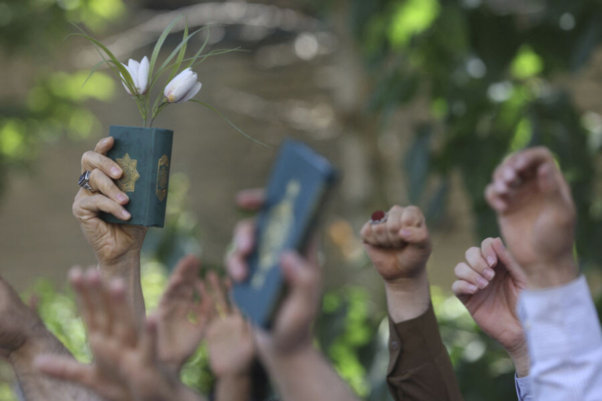 İsveçdə növbəti dəfə Quran yandırılıb