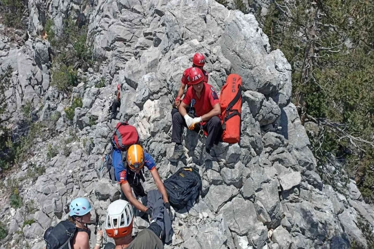Şotlandiyada dağ silsiləsində üç turist ölüb