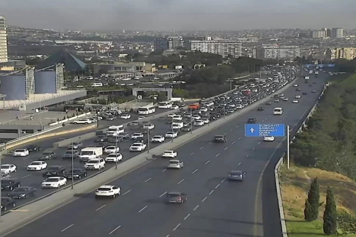 Bakıda sıxlıq olan yollar açıqlanıb - SİYAHI 