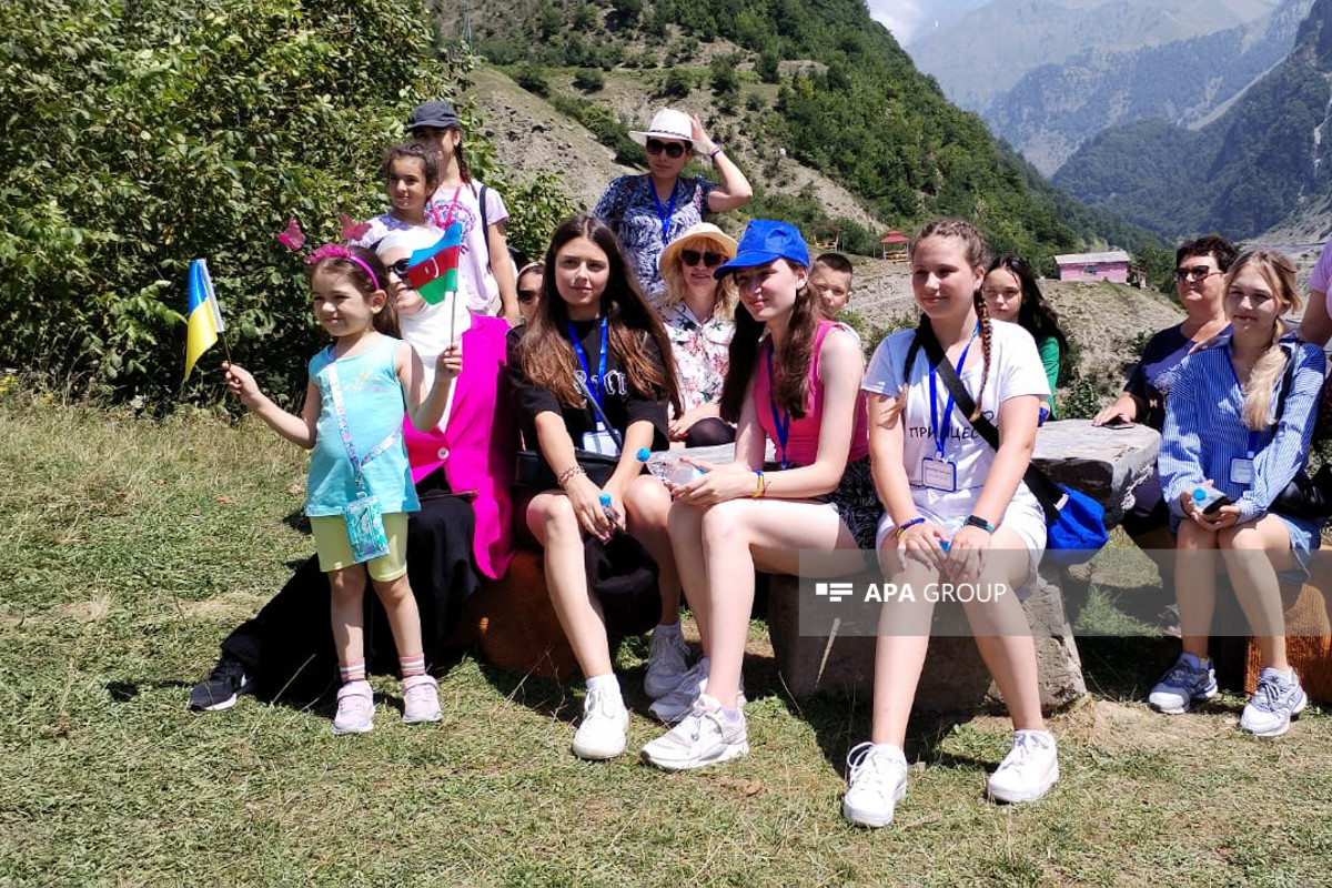 Ukraynalı uşaqların Qəbələyə səfəri davam edir - FOTO 