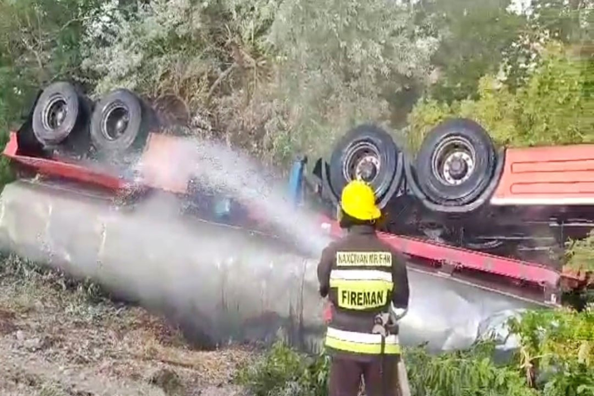 Şərurda TIR aşıb, xəsarət alanlar var - VİDEO  - YENİLƏNİB 