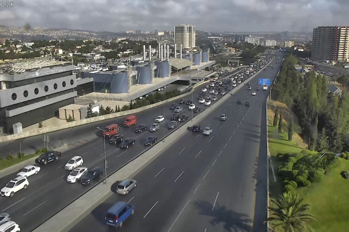 Bakıda sıxlıq müşahidə edilən yollar açıqlanıb