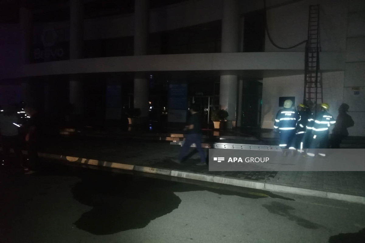 Sumqayıtın dəmiryolu vağzalında baş verən yanğın söndürülüb, 10 nəfər təxliyə edilib - YENİLƏNİB-1 