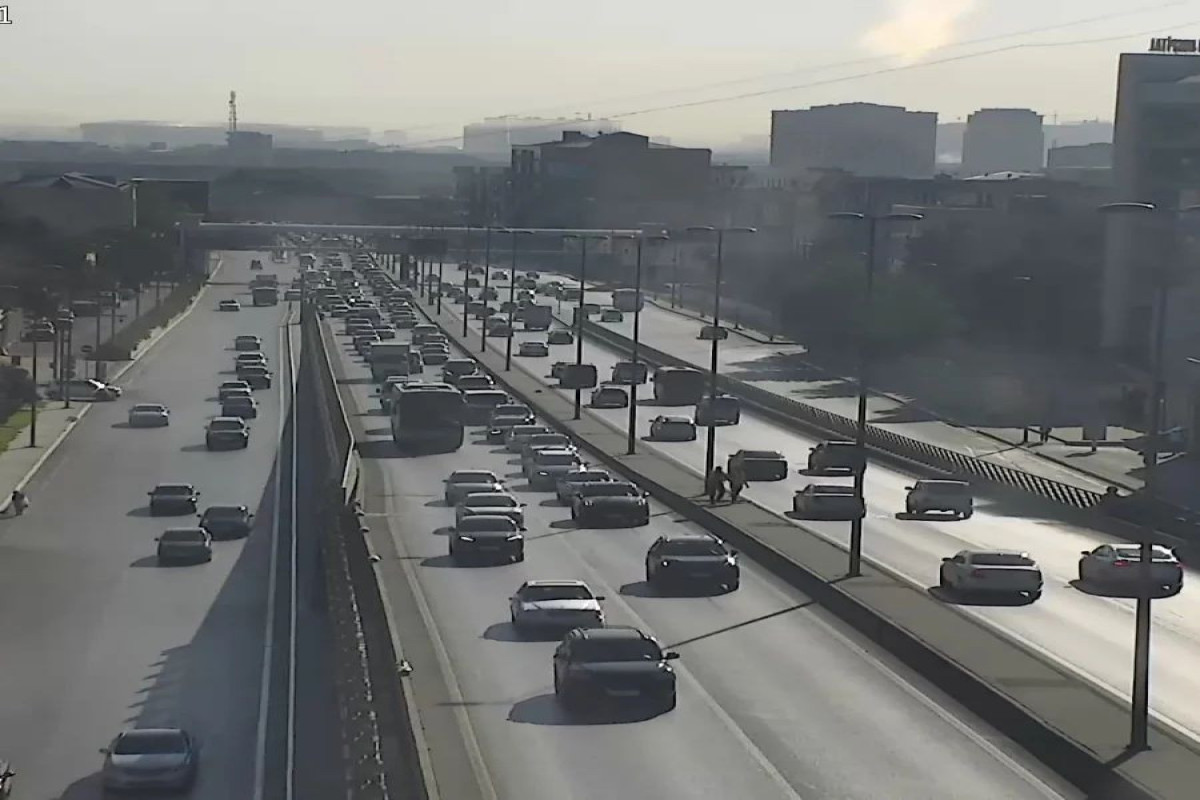 Bakıda sıxlıq olan yollar açıqlanıb
