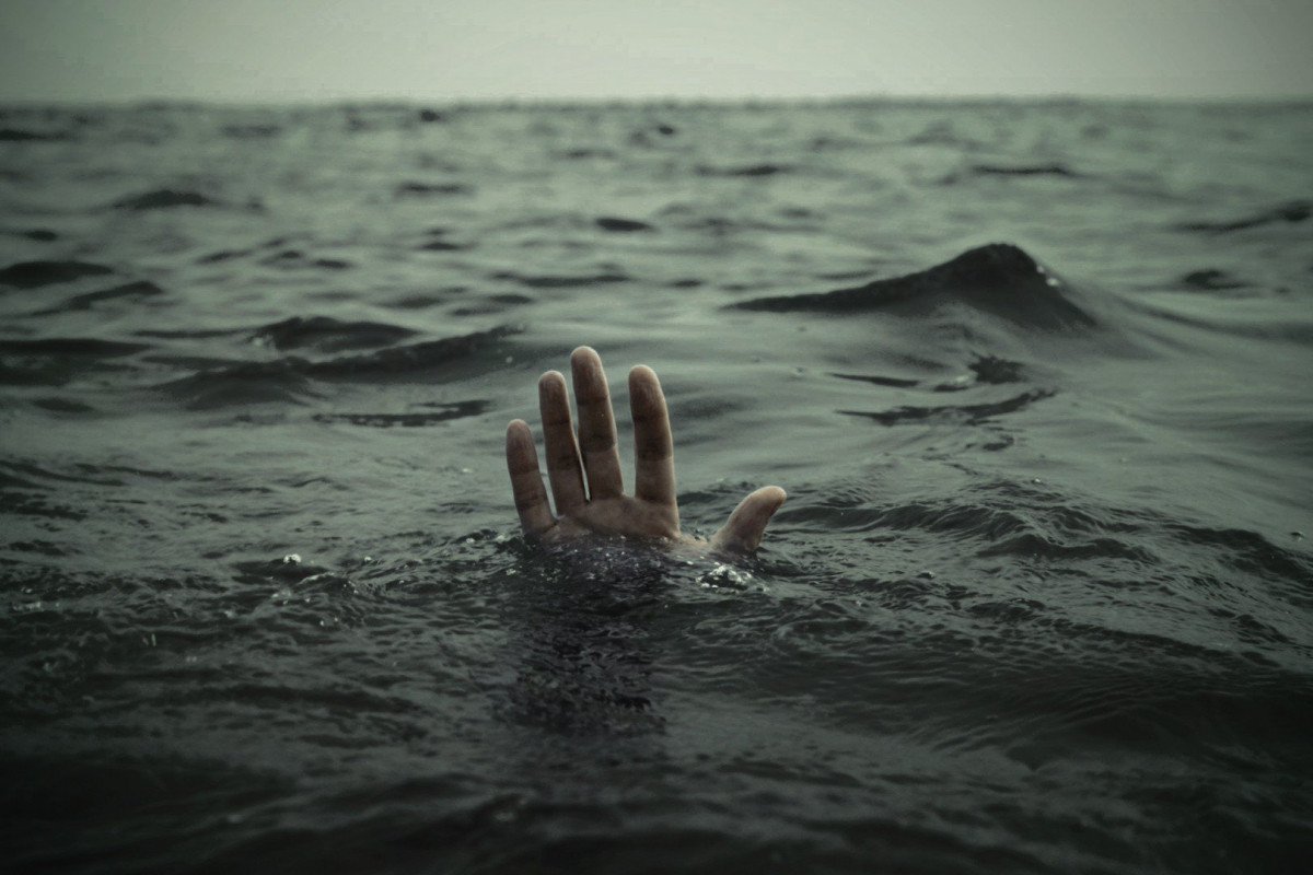 Обнаружено тело человека, утонувшего в море в Баку -ОБНОВЛЕНО 