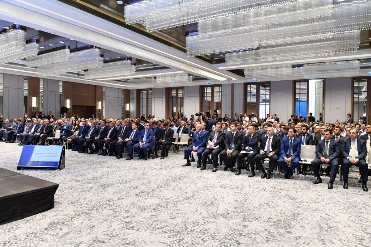 Azərbaycan-Özbəkistan biznes forumu keçirilib, sənədlər imzalanıb