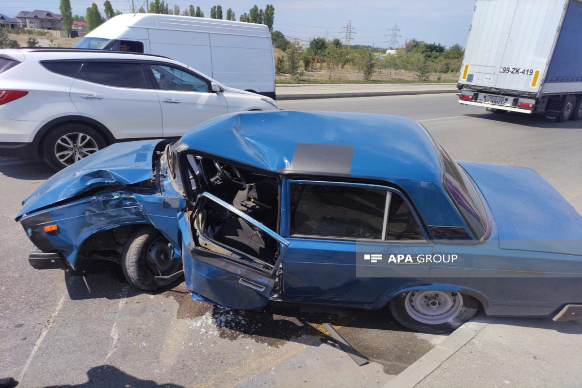 Xaçmazda iki maşın toqquşub, xəsarət alanlar var - FOTO 