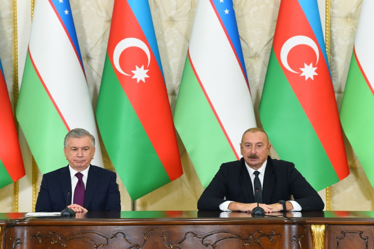 Prezident: Azərbaycan və Özbəkistan ictimaiyyəti bugünkü danışıqların nəticəsini hər iki ölkədə layihələrin praktiki olaraq reallaşmasında görəcək
