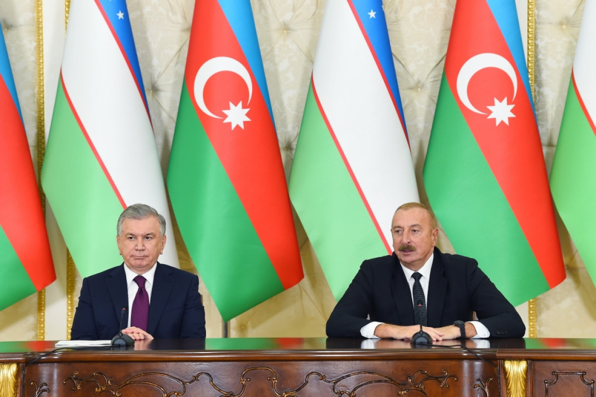 Президенты Азербайджана и Узбекистана выступили с заявлениями для прессы-ОБНОВЛЕНО 