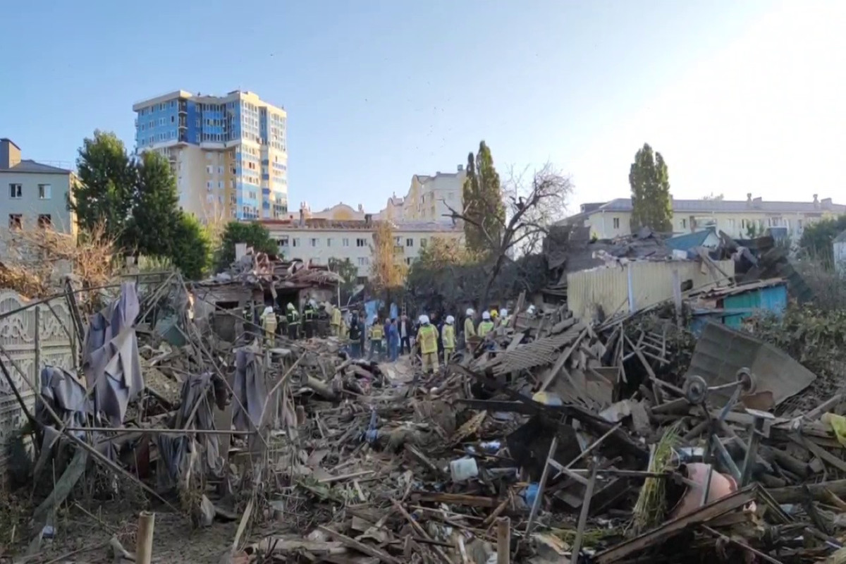 Обстановка в белгороде на данный момент. Обстрелы Белгорода разрушения. Разрушенный город. Разрушенные дома. Разрушенные города Украины.