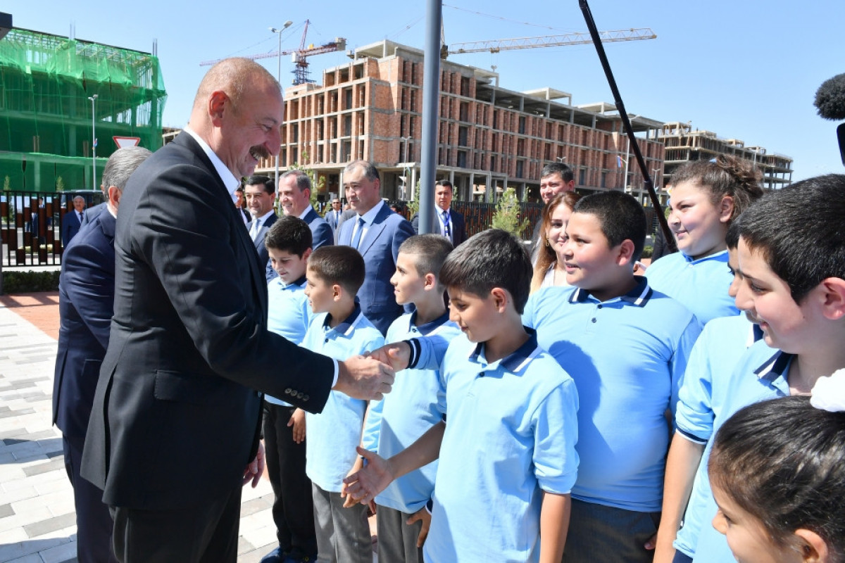 Füzulidə Mirzə Uluqbəy adına 1 nömrəli tam orta məktəbin açılışı olub - YENİLƏNİB 