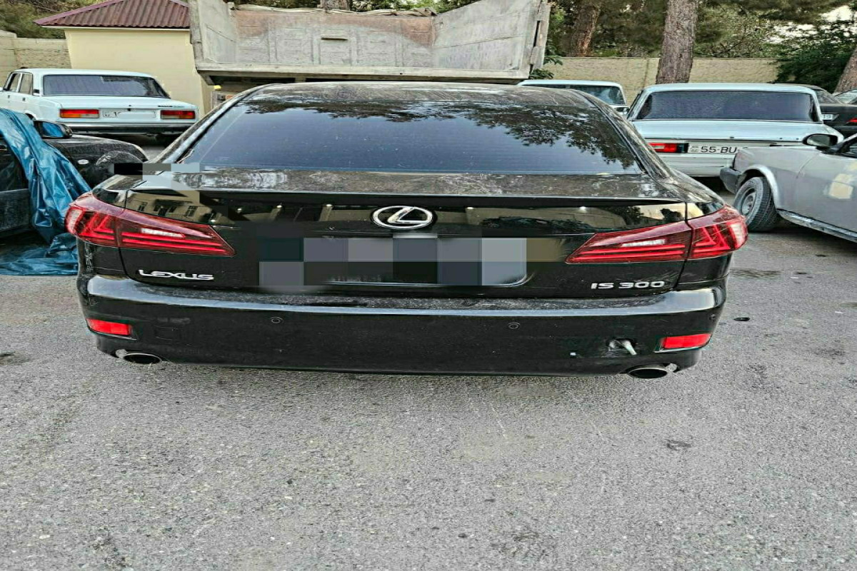 “Lexus”la toy karvanında avtoxuliqanlıq edən şəxs həbs edilib