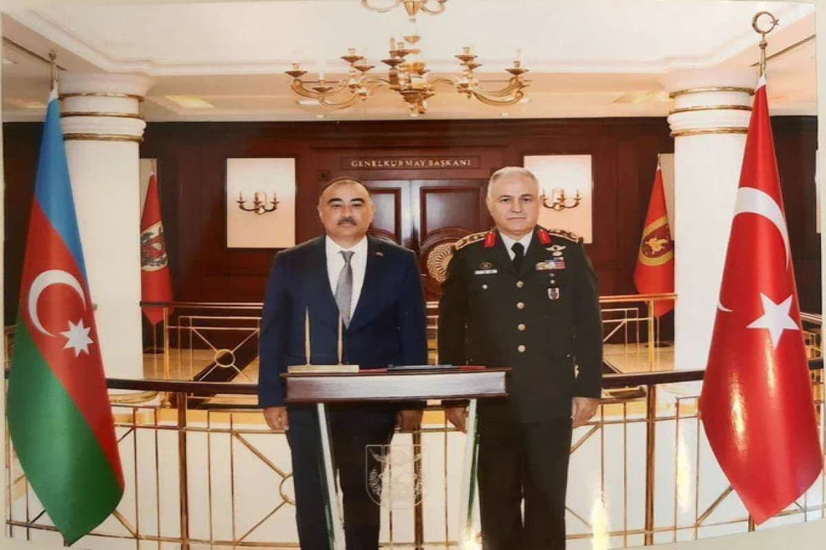 Azərbaycanın Türkiyədəki səfiri bu ölkənin baş qərargah rəisi ilə görüşüb
