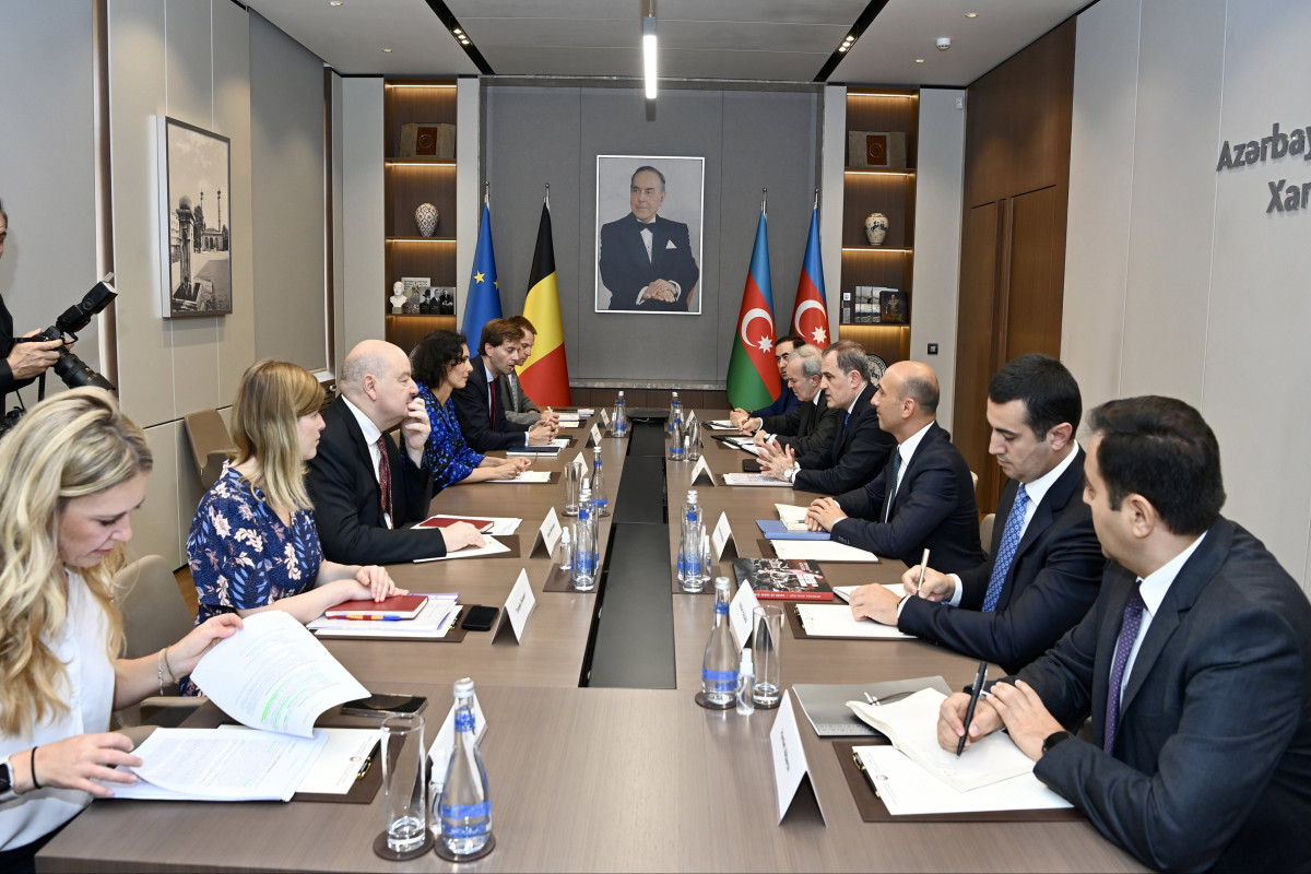 Azərbaycan və Belçika XİN başçıları arasında geniş tərkibli görüş başlayıb - YENİLƏNİB 