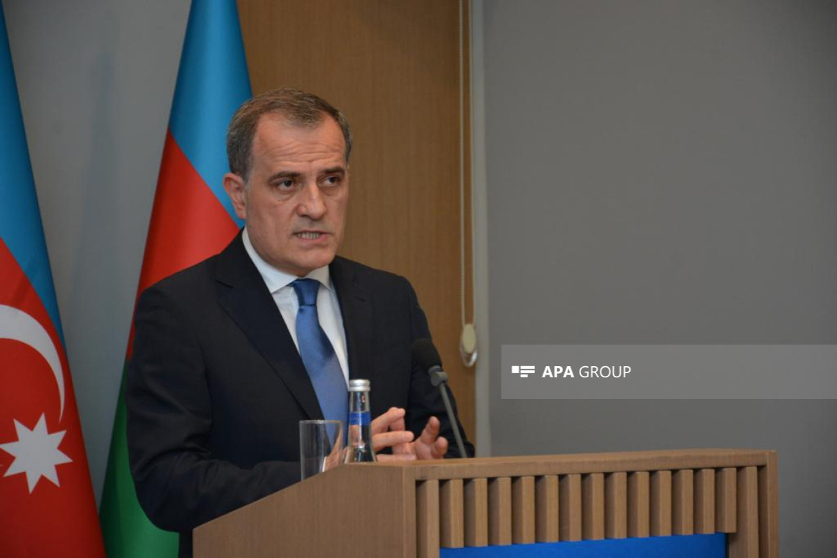 Azərbaycan XİN rəhbəri belçikalı həmkarına azad edilmiş ərazilərdəki mina təhdidindən danışıb