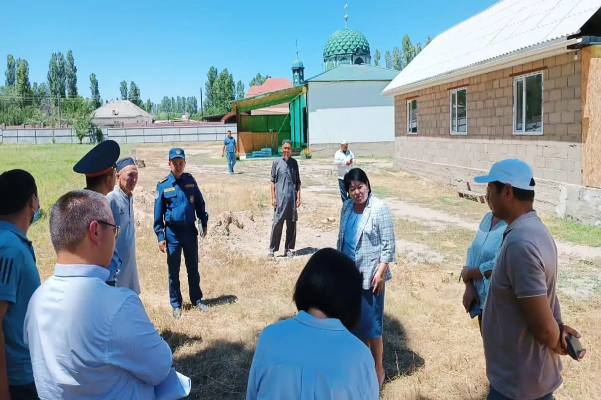 В Кыргызстане закроют мечети, не прошедшие санитарную проверку