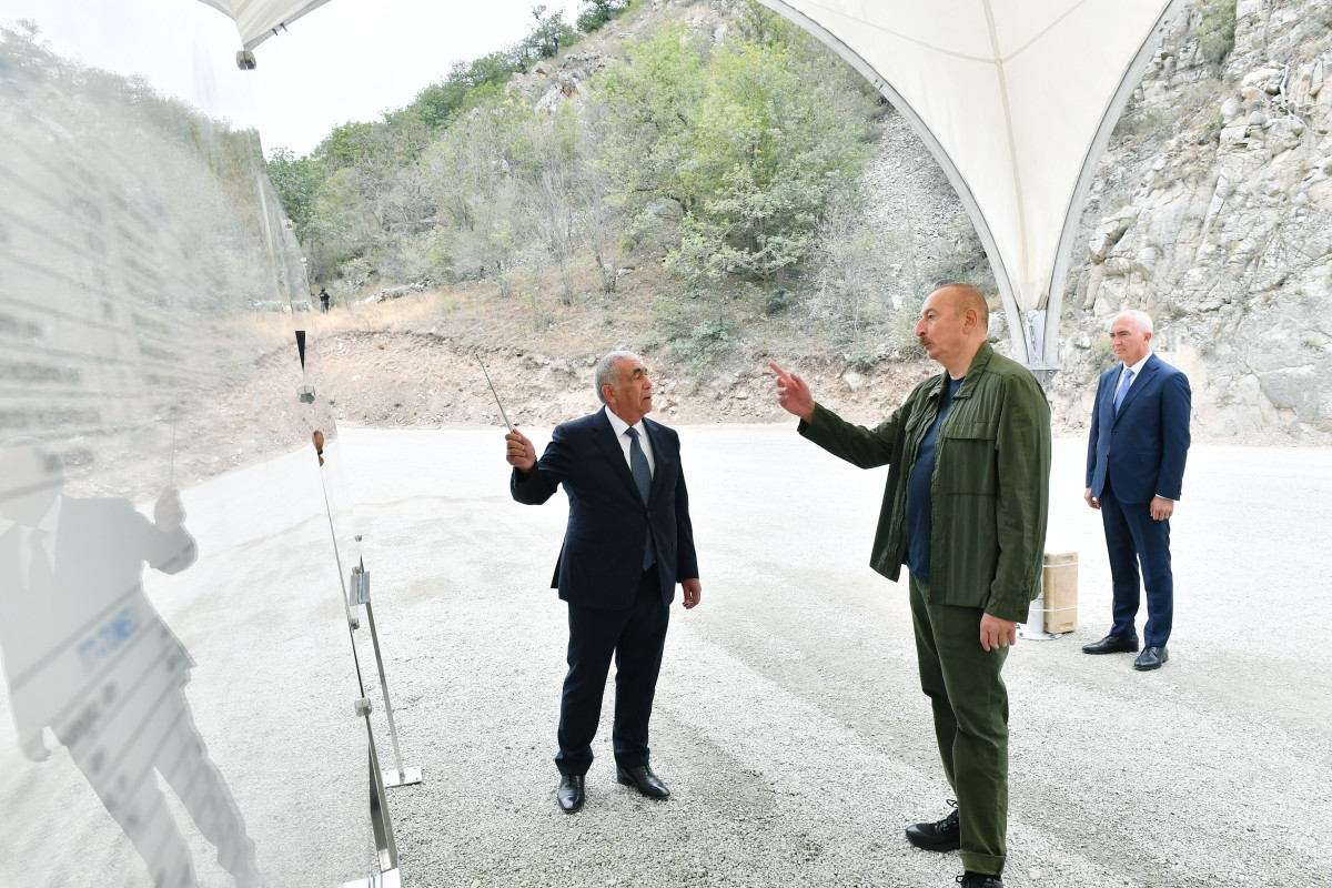 Prezident Kəlbəcər–Laçın avtomobil yolunda görülən işlərlə tanış olub - FOTO  - YENİLƏNİB 