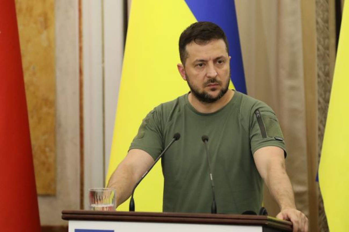 Zelenski korrupsiyanı vətənə xəyanətlə eyniləşdirmək niyyətindədir