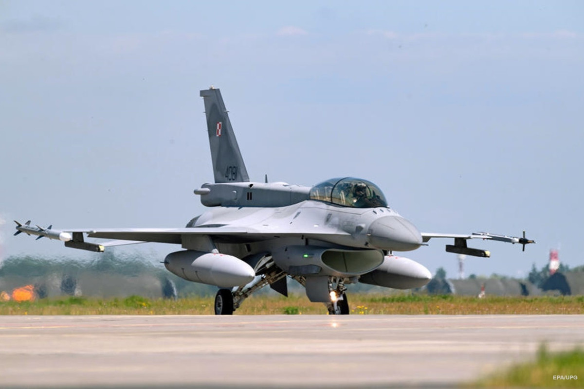 Reznikov: Ukraynada F-16-ların istifadəsi 2024-cü ilin yazında başlayacaq