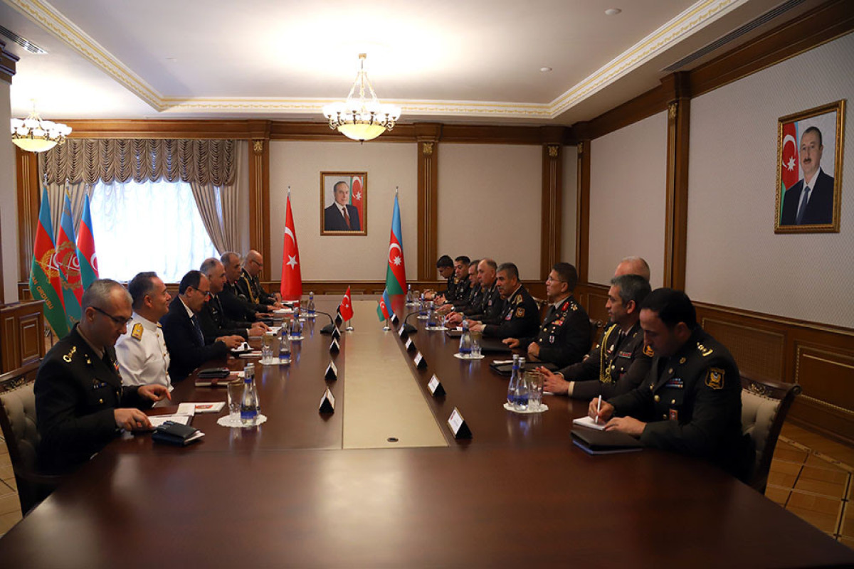 Azərbaycan Ordusunun Türkiyə modelinə uyğunlaşdırılması müzakirə olunub
