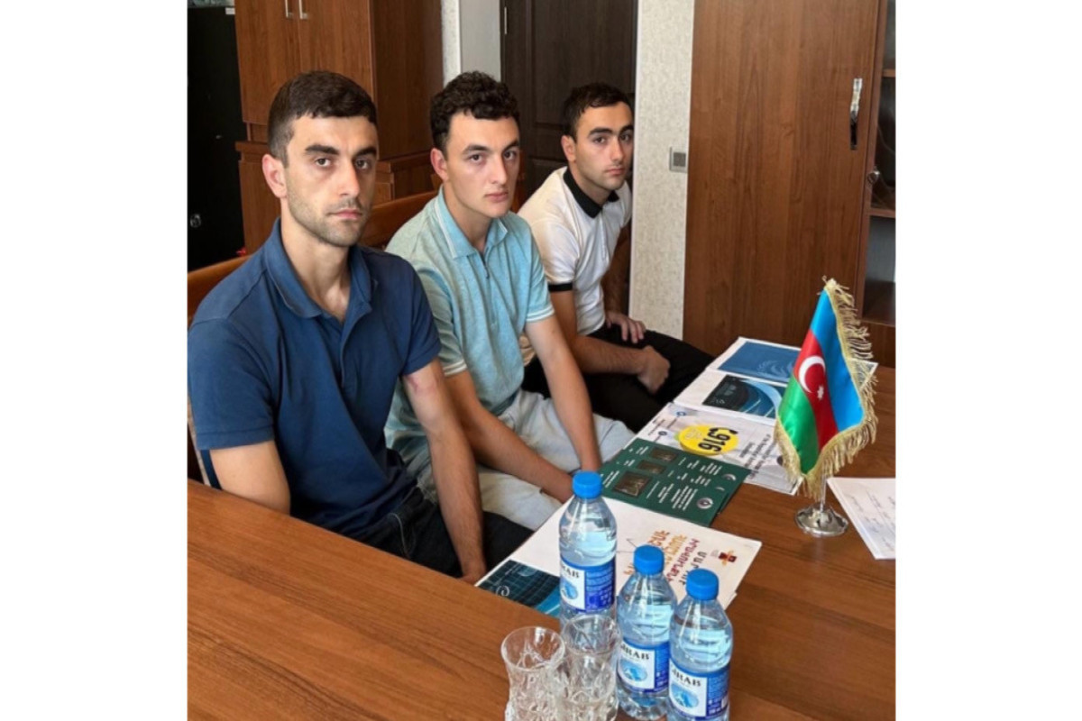 Azerbaijani Ombudsperson meets with Armenian football players detained on border