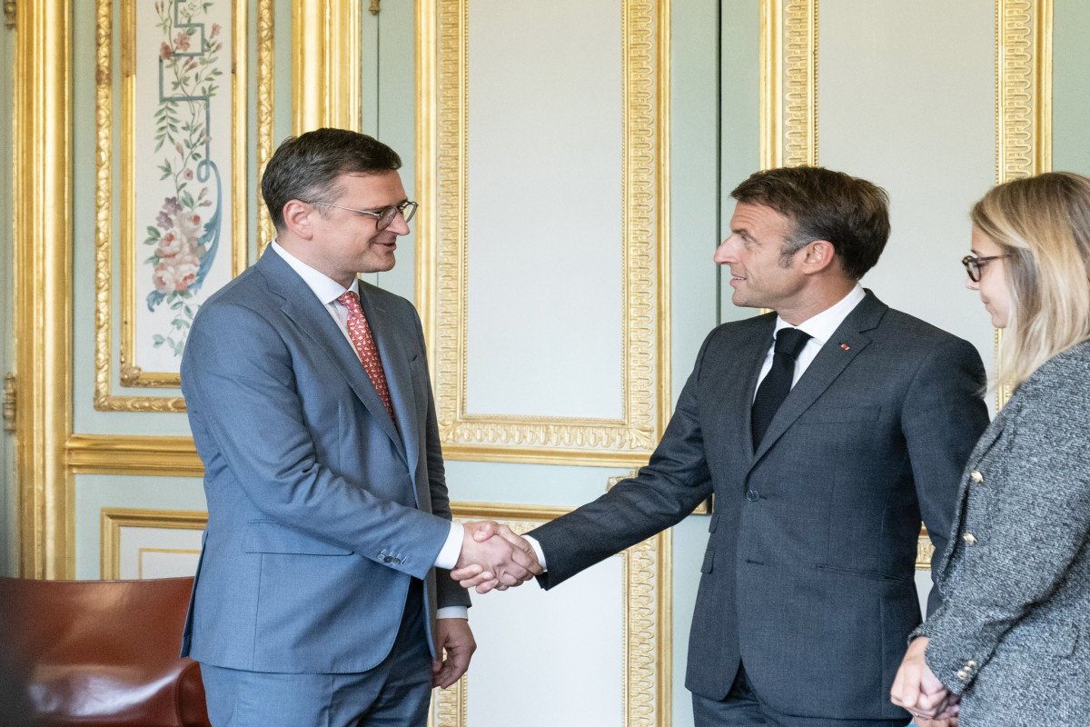 Ukrainian FM meets with French President