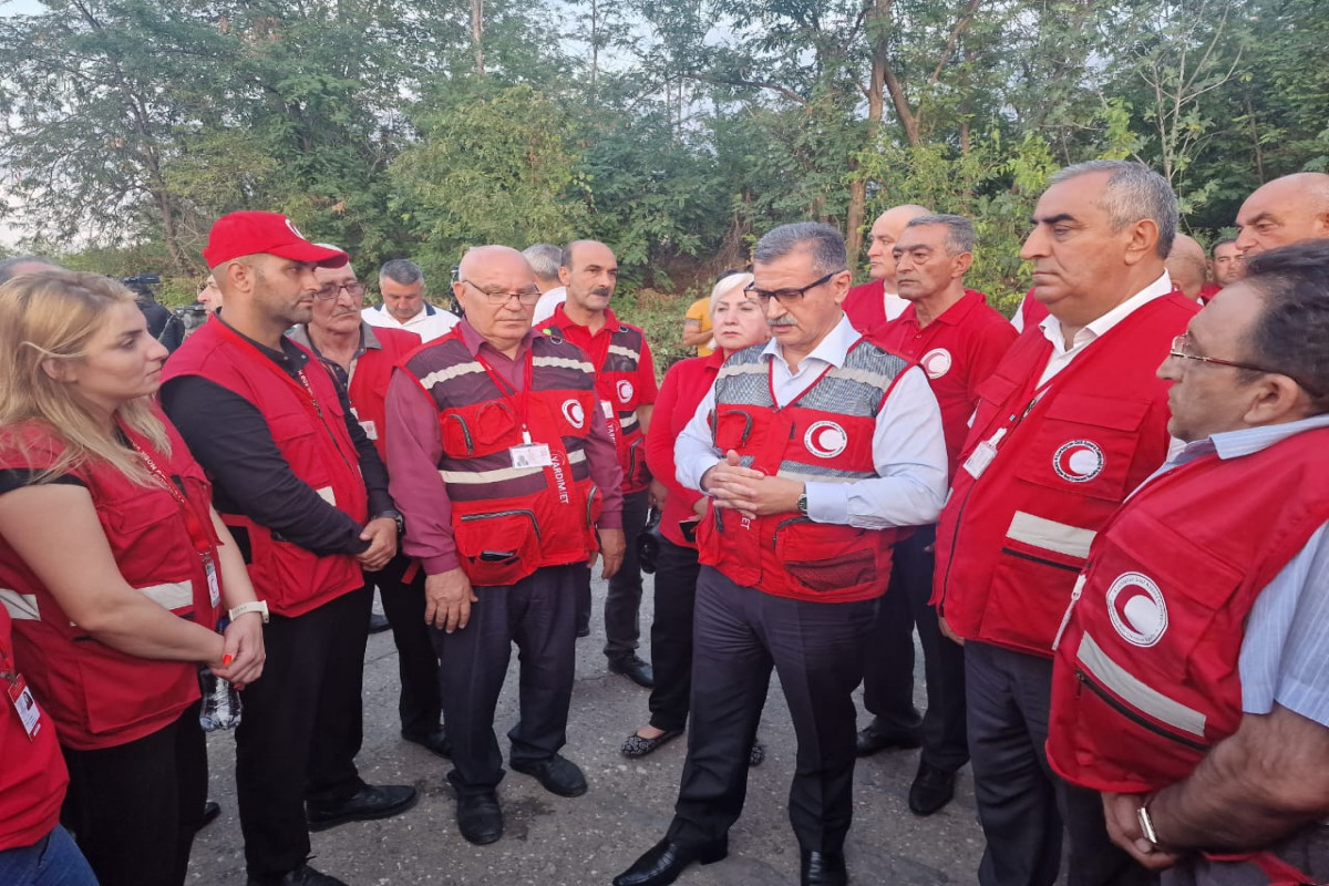 Azerbaijan Red Crescent Society can conduct an assessment of the needs of the Armenian population living in Karabakh
