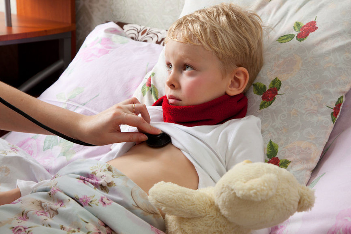 CNN: Çin, Danimarka, Fransa və Niderlandda uşaqlarda pnevmoniya hallarının sayı artır