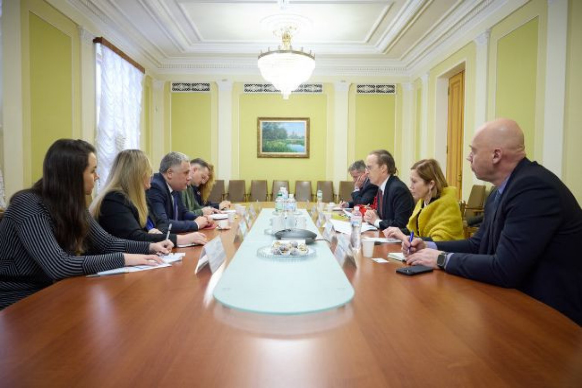 Украина начала консультации с ЕС по гарантиям безопасности
