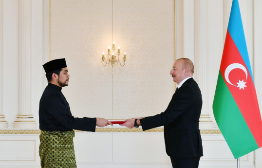 Prezident Malayziyanın yeni səfirinin etimadnaməsini qəbul edib - YENİLƏNİB 