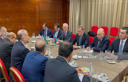 Azərbaycan və İran XİN başçıları münasibətlərin bütün istiqamətlər üzrə aktivləşdirilməsi barədə razılığa gəliblər - VİDEO 