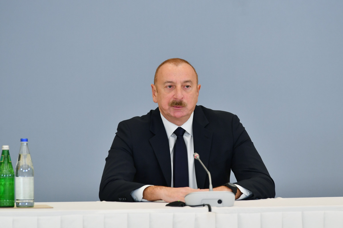 Prezident: Məcburi köçkünlər üçün maksimal həyat şəraitinin yaradılması üçün əlimizdən gələni edirik