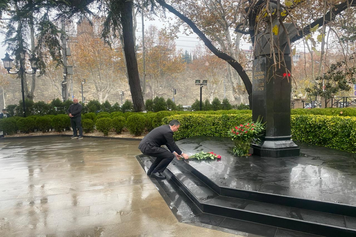 Gürcüstanda Heydər Əliyevin abidələri ziyarət olunub