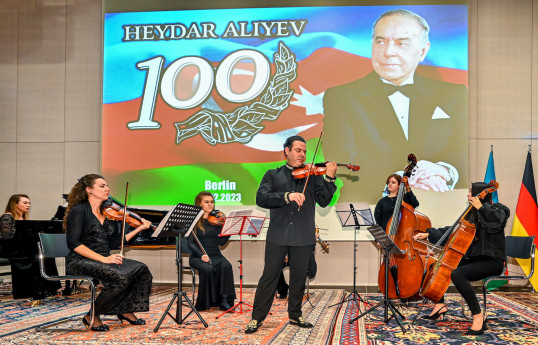 Berlində Heydər Əliyevin anım günü keçirilib - FOTO 
