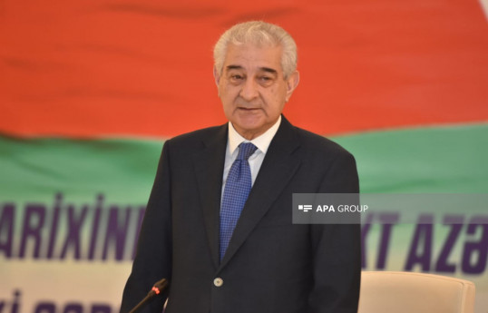 Əli Əhmədov: İlham Əliyevin prezidentliyə namizədliyinin irəli sürülməsi barədə qərar qəbul ediləcək