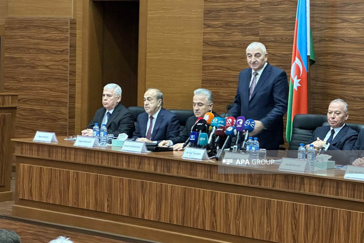Məzahir Pənahov: Növbədənkənar prezident seçkiləri əlamətdar hadisədir, tarixə düşəcək