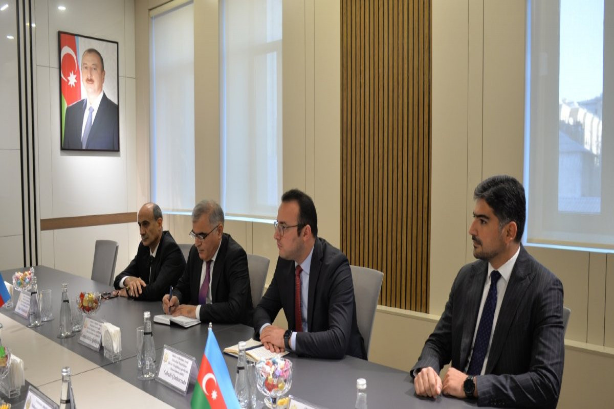 Məhkumlar üçün yeni peşə sahələrinin yaradılması müzakirə olunub