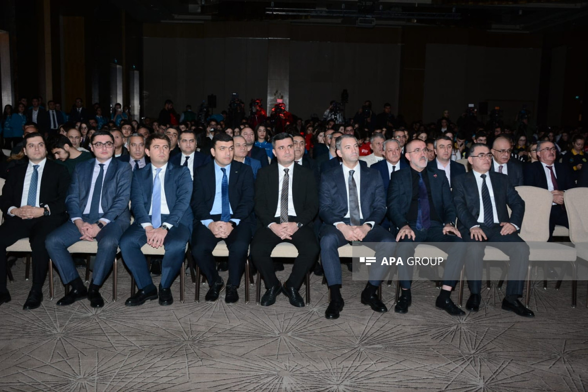 Bakıda "Media savadlılığı" adlı konfrans keçirildi - FOTOLAR 2 Bakıda "Media savadlılığı" adlı konfrans keçirilib - FOTO